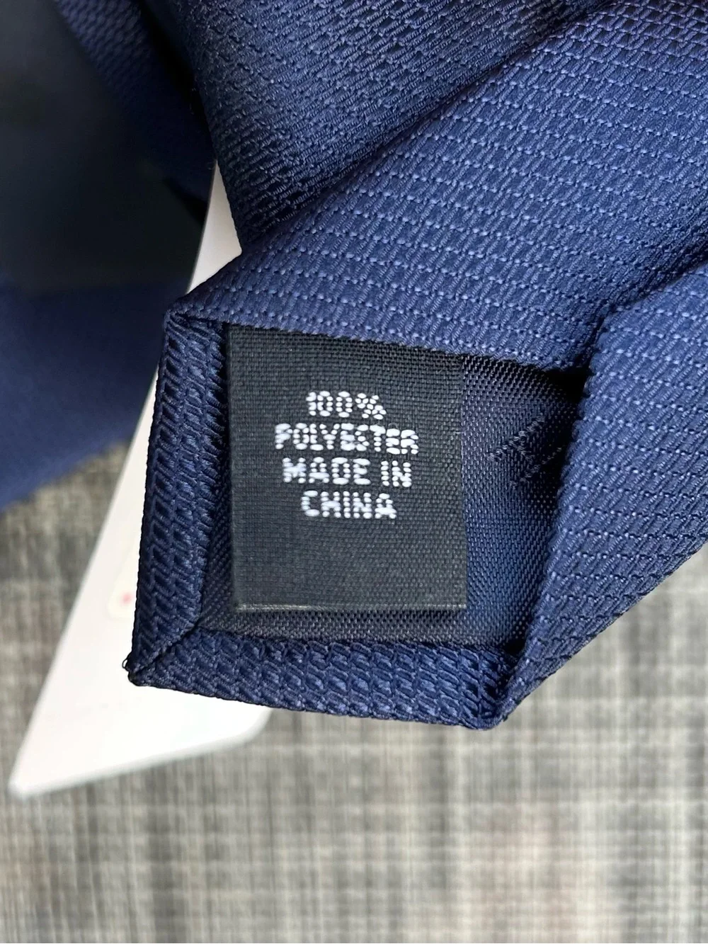 Tommy Hilfiger NWT Blue Herringbone Refined Textured Premium Necktie Quality.